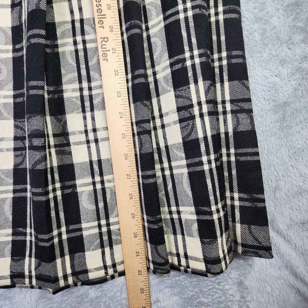 Vintage Pendleton Virgin Wool Midi Skirt Women 18 Black Plaid Pleated USA Office - Picture 8 of 11